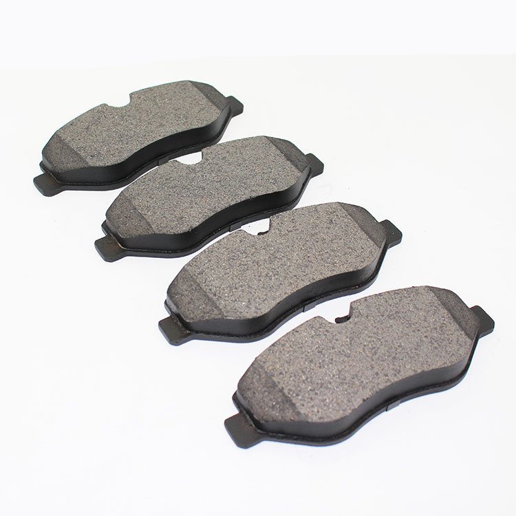 China Supplier 004 420 83 20 Black Oem High Quality, 100% Tested Brake Pads Auto Parts for Mercedes -Benz
