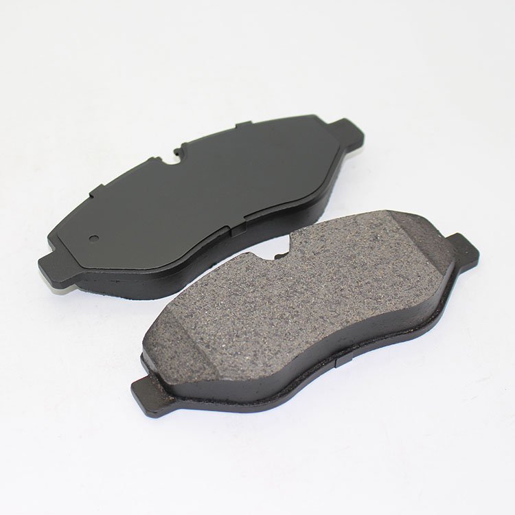 China Supplier 004 420 83 20 Black Oem High Quality, 100% Tested Brake Pads Auto Parts for Mercedes -Benz
