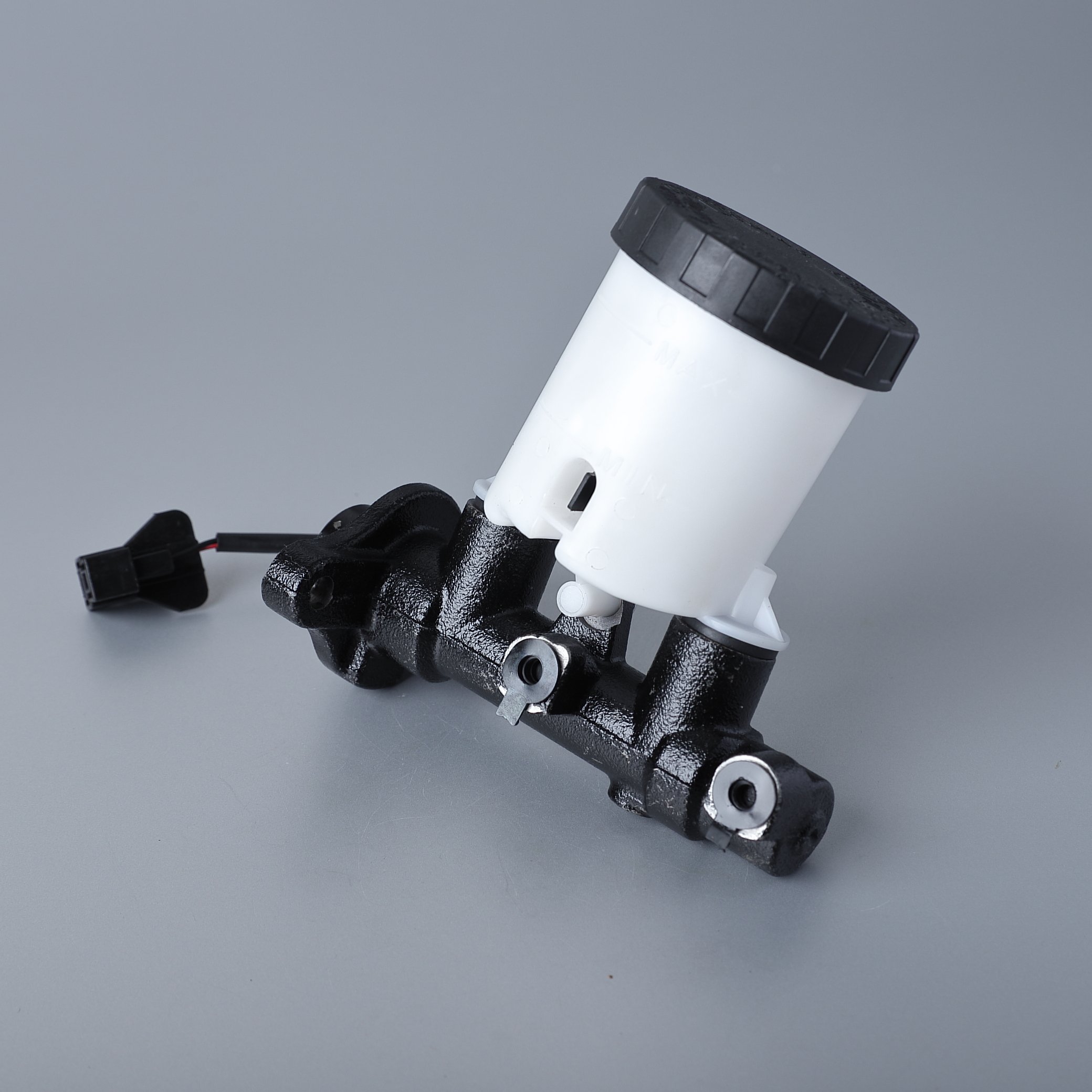 Oem Standard Brake Master Cylinder KL15043400 Specifically for Cars