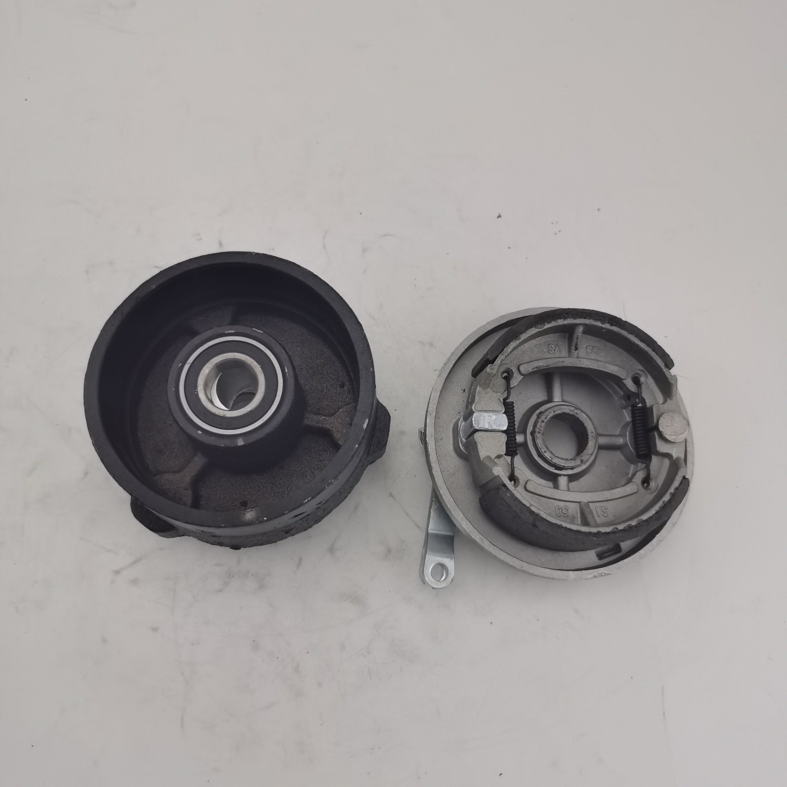 ESUM 3 Hole Front Right & Left Brake Drum with Brake Shoes Wheel Hub for 50cc- 110cc ATV 4 Wheeler Go Karts Parts