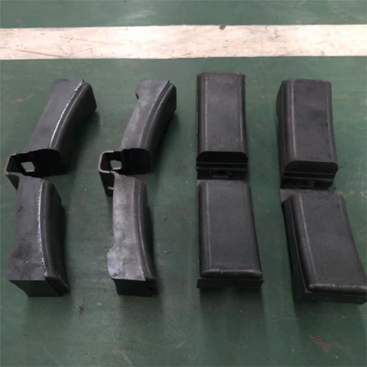 Wholesale Powder Metallurgy Cast Train Brake Block Railway Brake Mold for Train Braking System
