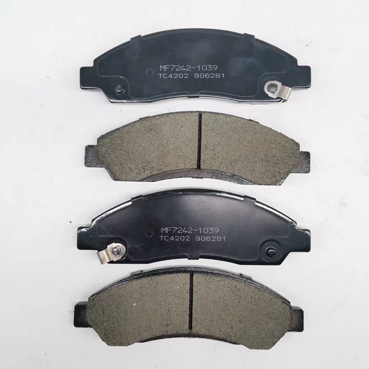 OE Quality 97329333 Ceramic Front Brake Pad D1039 for ISUZU D-MAX GMC HOLDEN Great Wall CHEVROLET (GM)