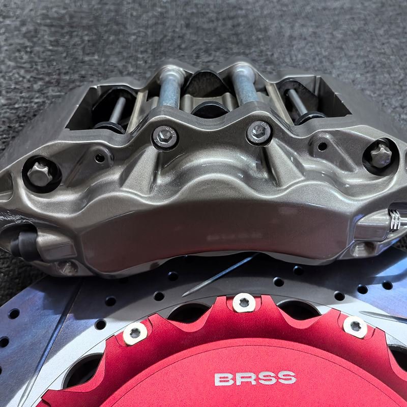 9040 Vehicle Upgrade 6 Piston Caliper Brake Kit Parts Auto Brake Discs Pads Systems on Sale for Toyota Camry 2020