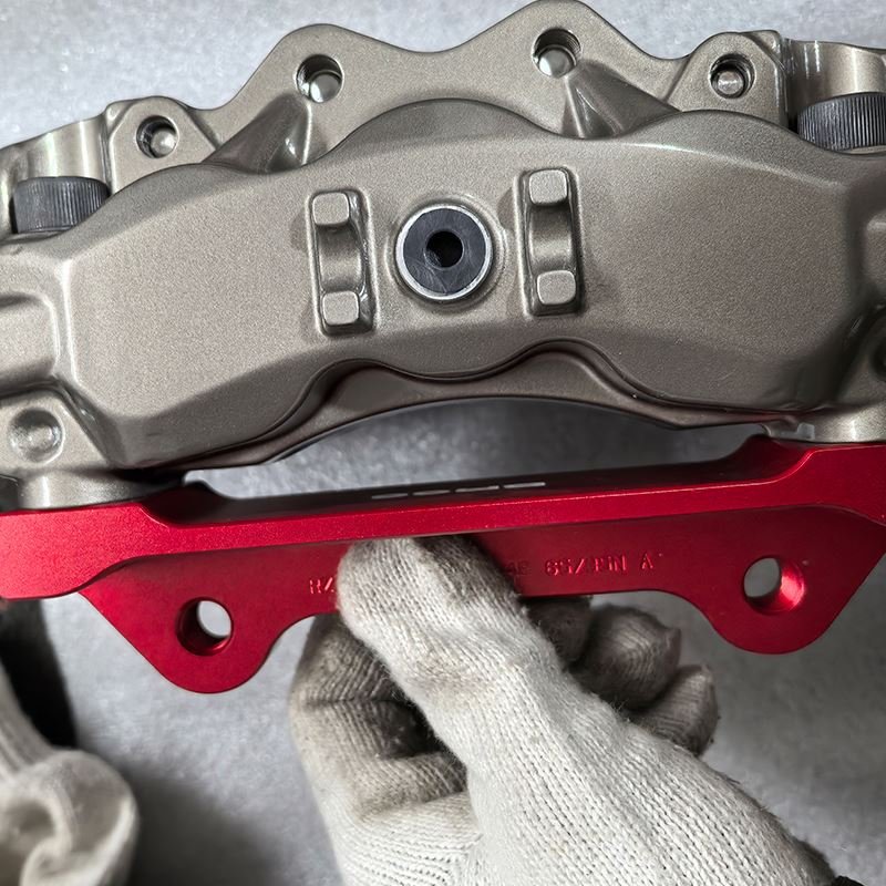9040 Vehicle Upgrade 6 Piston Caliper Brake Kit Parts Auto Brake Discs Pads Systems on Sale for Toyota Camry 2020