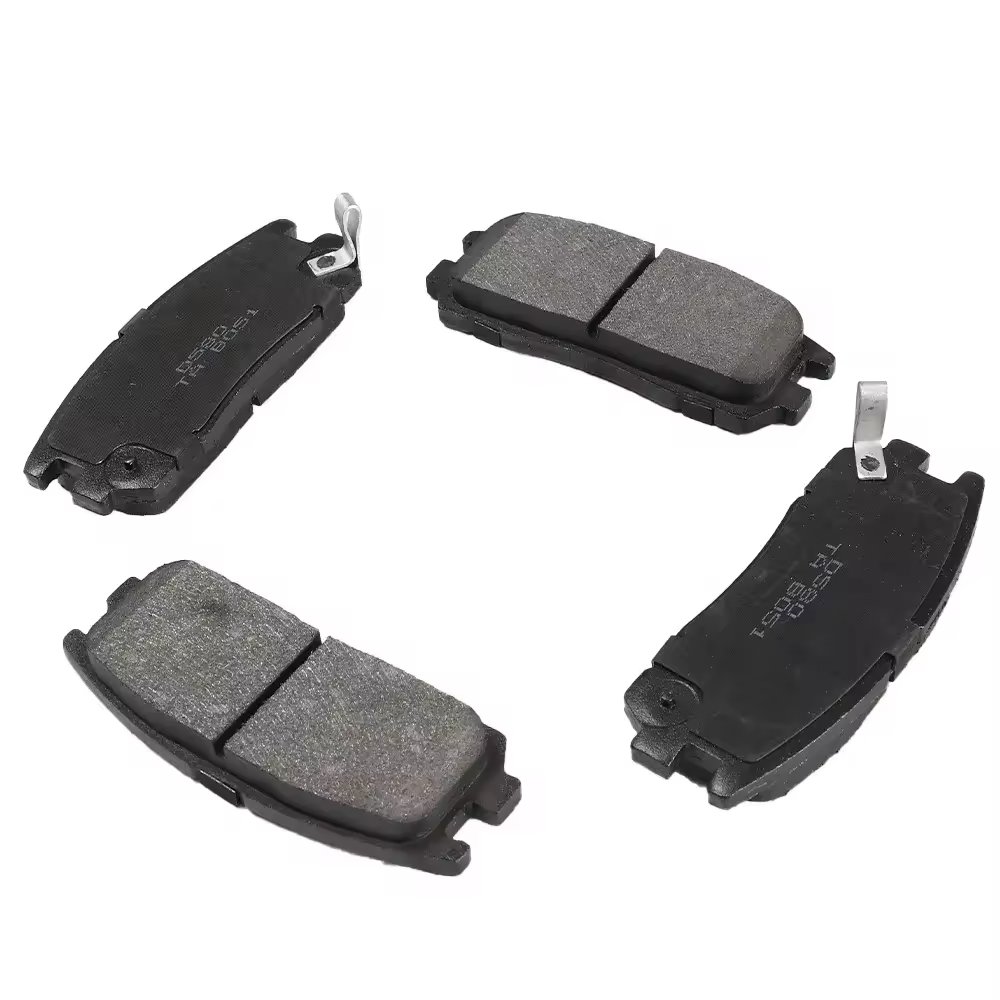 DSS Auto Car Spare Parts Asbestos-Free Rear Ceramic Brake Pads D580 Great Wall Honda Isuzu for Chery Pickup and Fit Models