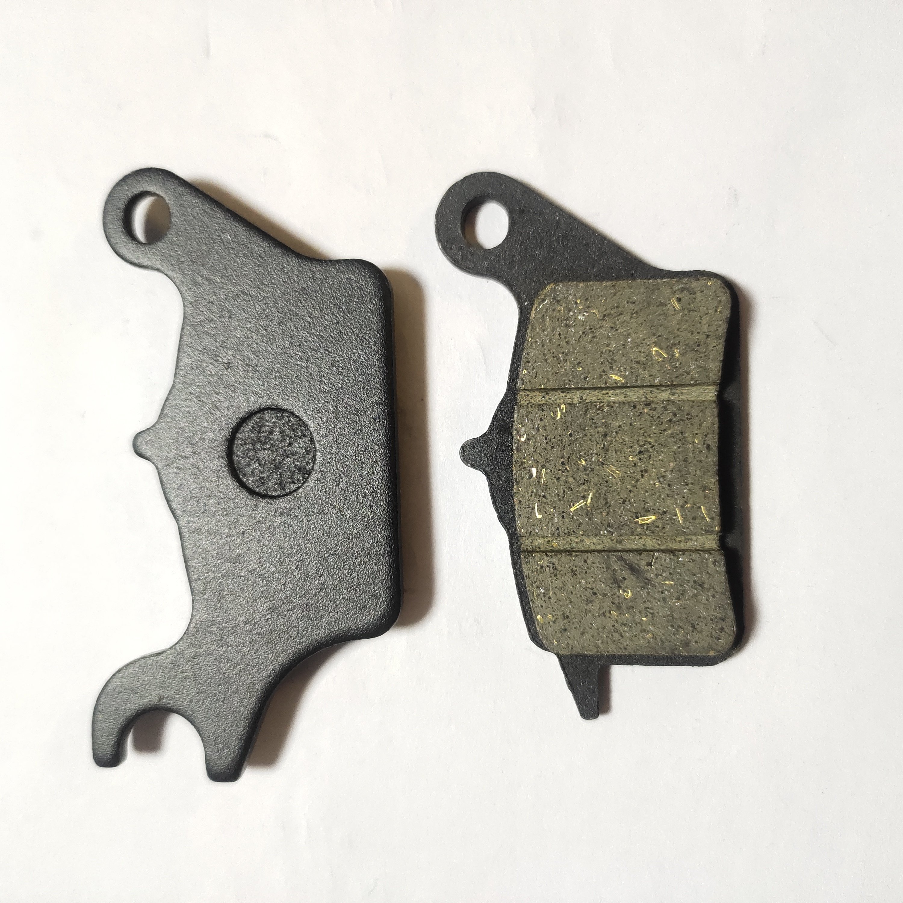 Durable Motorcycle Spare Parts Less Metallic Brake Disc Pads for Yamaha FAZER 150 FACYOR 150