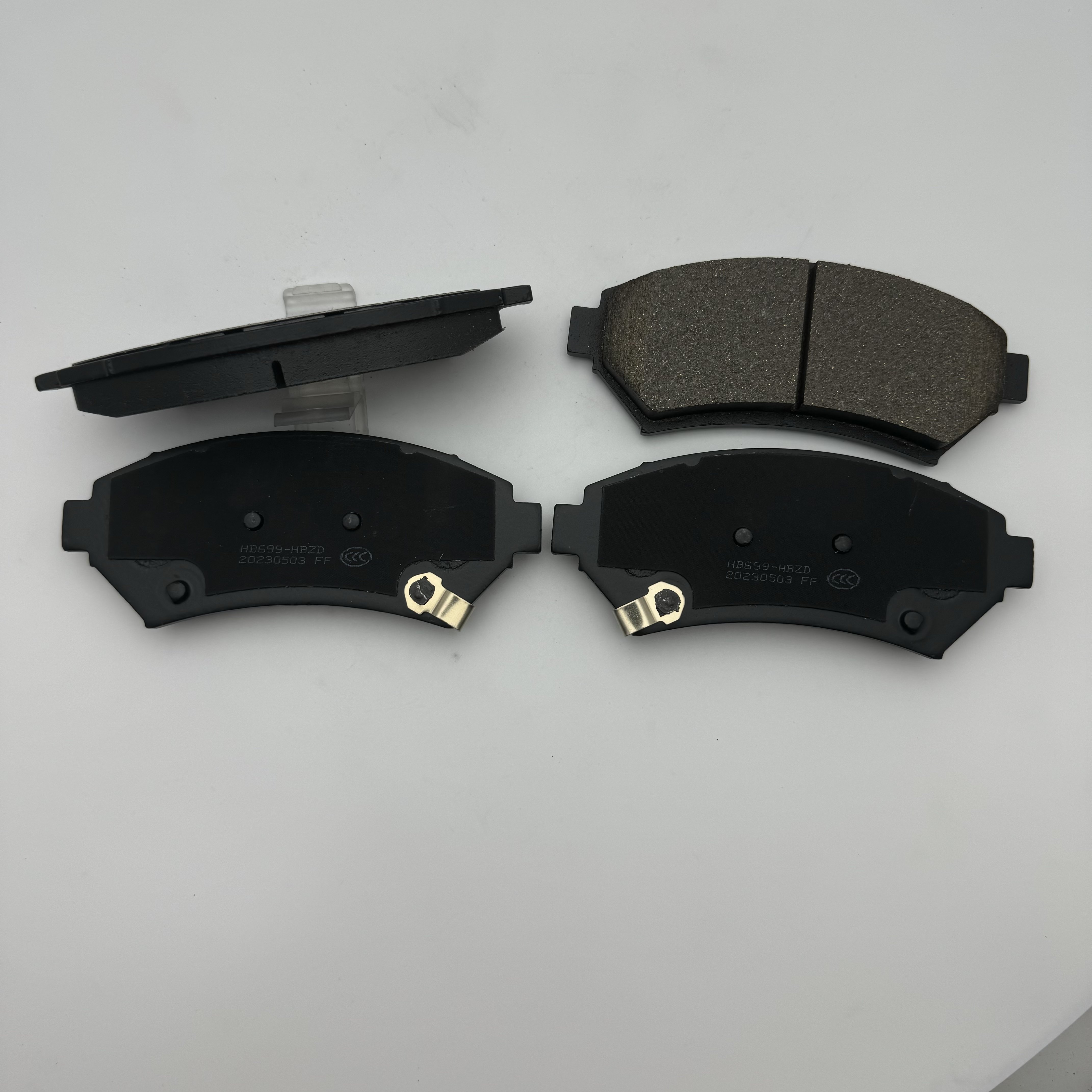 Factory Wholesale High Performance Hot Selling Car Brake Accessories D699 for Buick Auto Parts Disc Car Brake Pads