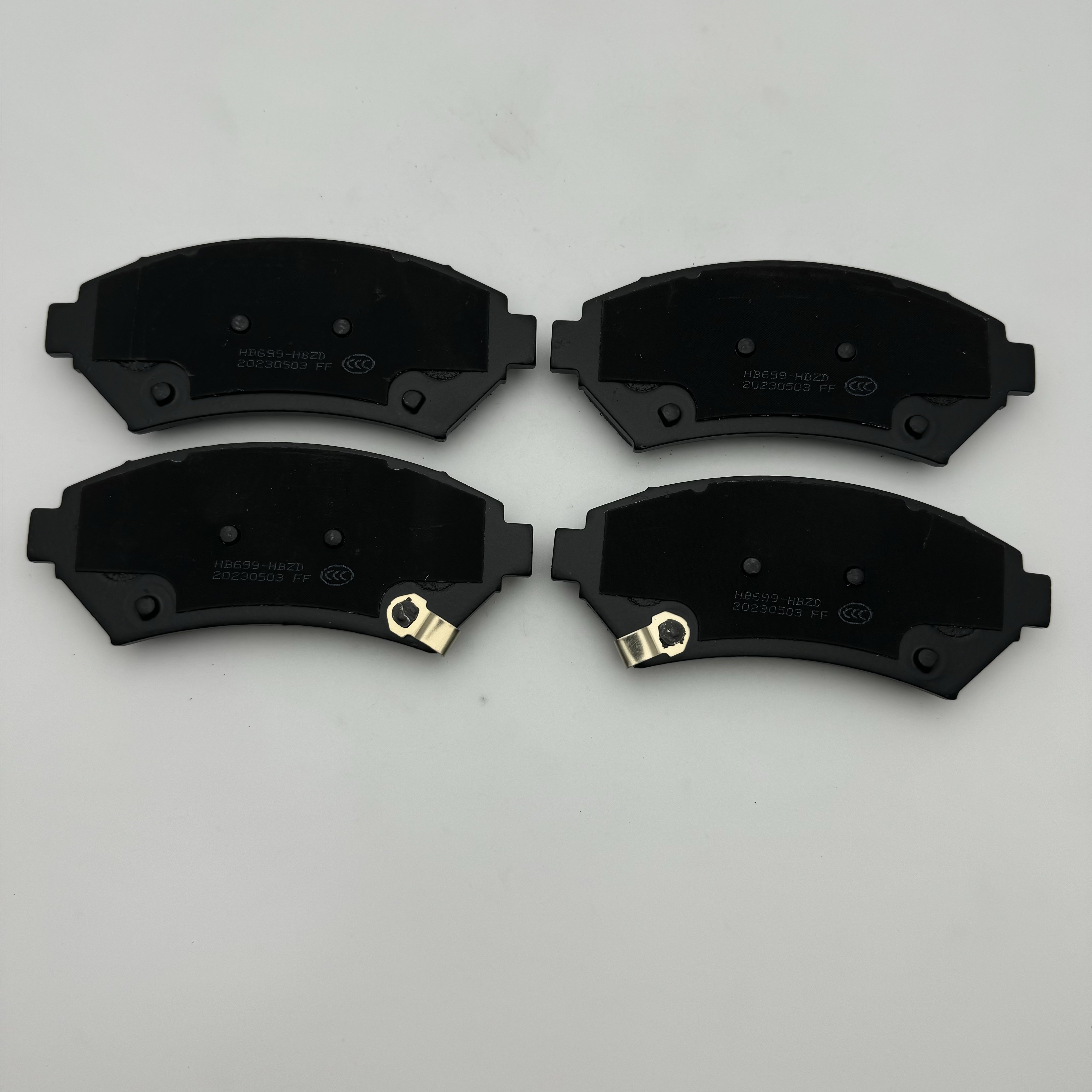 Factory Wholesale High Performance Hot Selling Car Brake Accessories D699 for Buick Auto Parts Disc Car Brake Pads