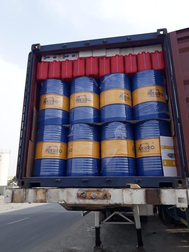 Permium Quality Mobil Super Engine Oil