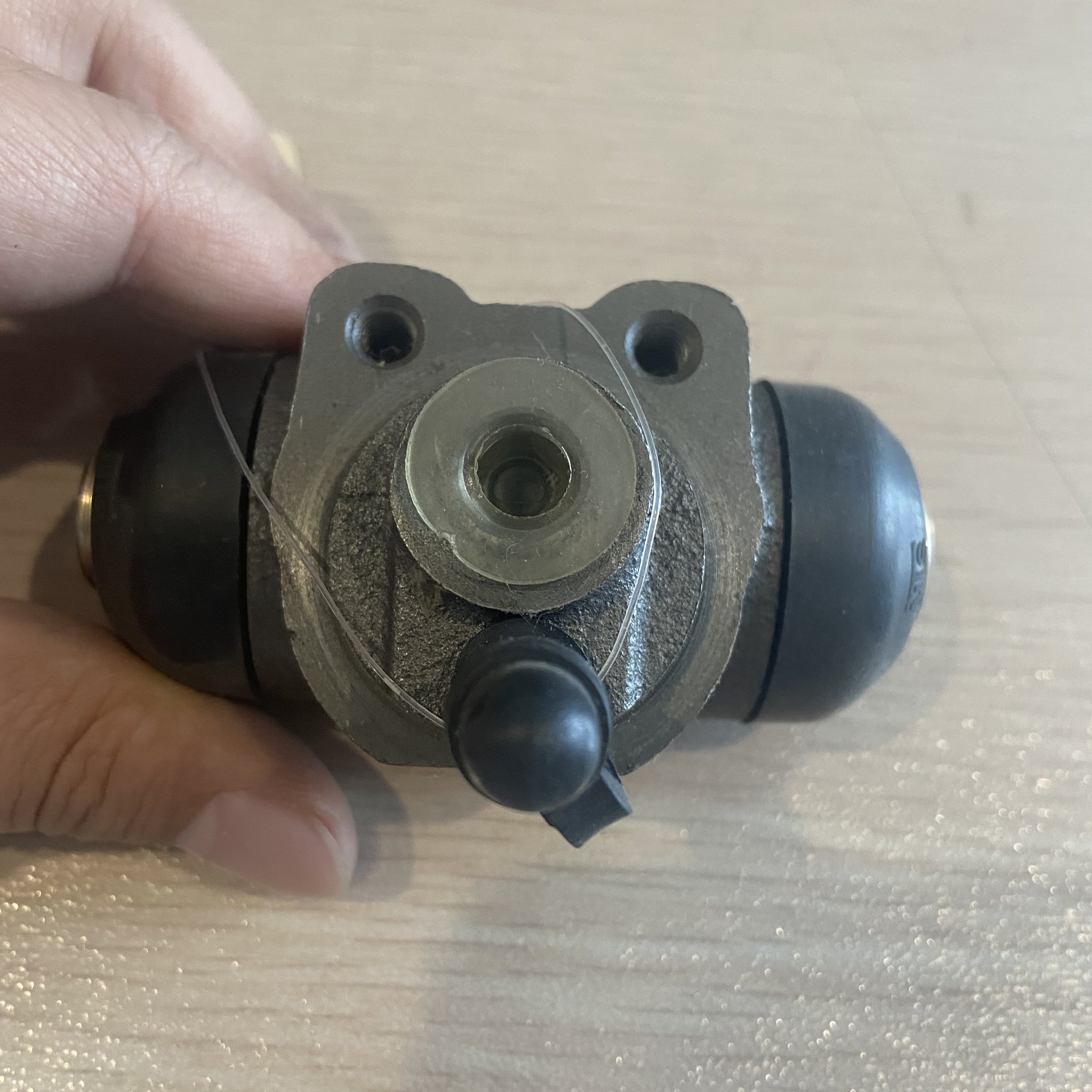 Tricycle Spare Parts Brake Wheel Cylinder for TVS King