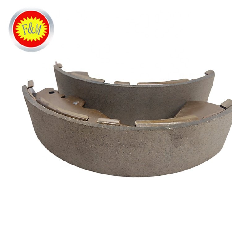 New Brand Cheap Car Parts for Brake System OEM UHY1-26-38Z Auto Brake Shoe