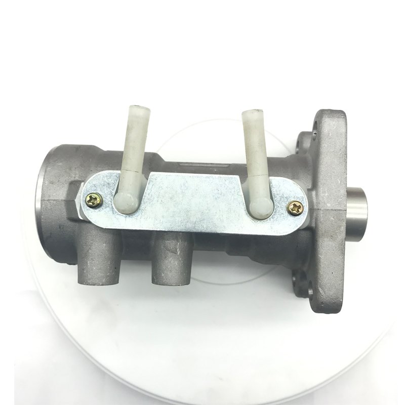 High Performance Brake Master Cylinder for ISUZU ELF Truck 8-97224-375-0 8-97108-712-1 8-97224-374-0 8-97186-686-0 8-97250-770-0