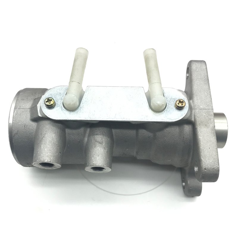 High Performance Brake Master Cylinder for ISUZU ELF Truck 8-97224-375-0 8-97108-712-1 8-97224-374-0 8-97186-686-0 8-97250-770-0