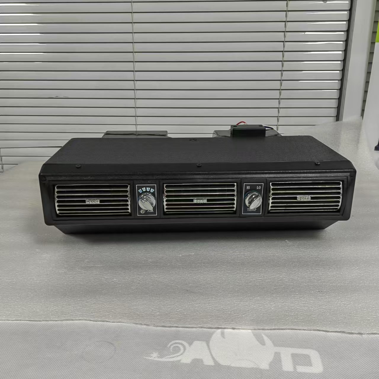 12/24 Volt air Compressor Electric air Conditioner Parking Cooler Auto AC Evaporator for RV Car