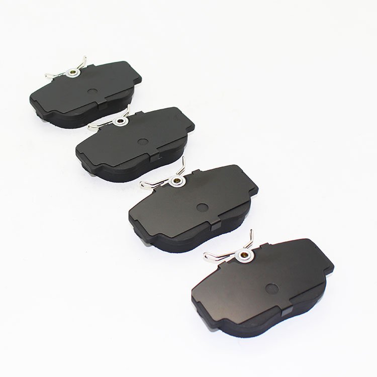 Factory Supply Brake Wholesale Brake Pads No Noise Spare Parts 001 420 81 20 Auto Parts Brake Pad for Sale