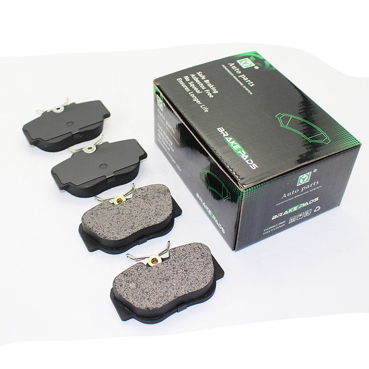 Factory Supply Brake Wholesale Brake Pads No Noise Spare Parts 001 420 81 20 Auto Parts Brake Pad for Sale