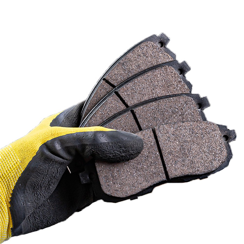 Wholesale High Quality Auto Brake System Ceramic Brake Pads Car Accessories for Toyota Bmw Honda Ford Nissan Suzuki Chery