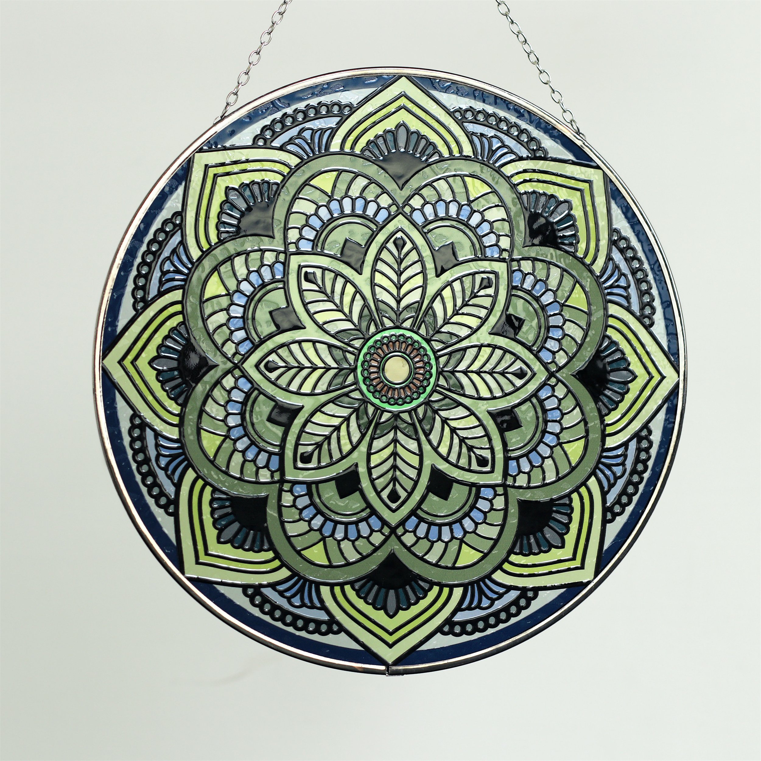 Artistic Mandala Sun Catcher - Exquisite Glass Hanging Decoration for Windows