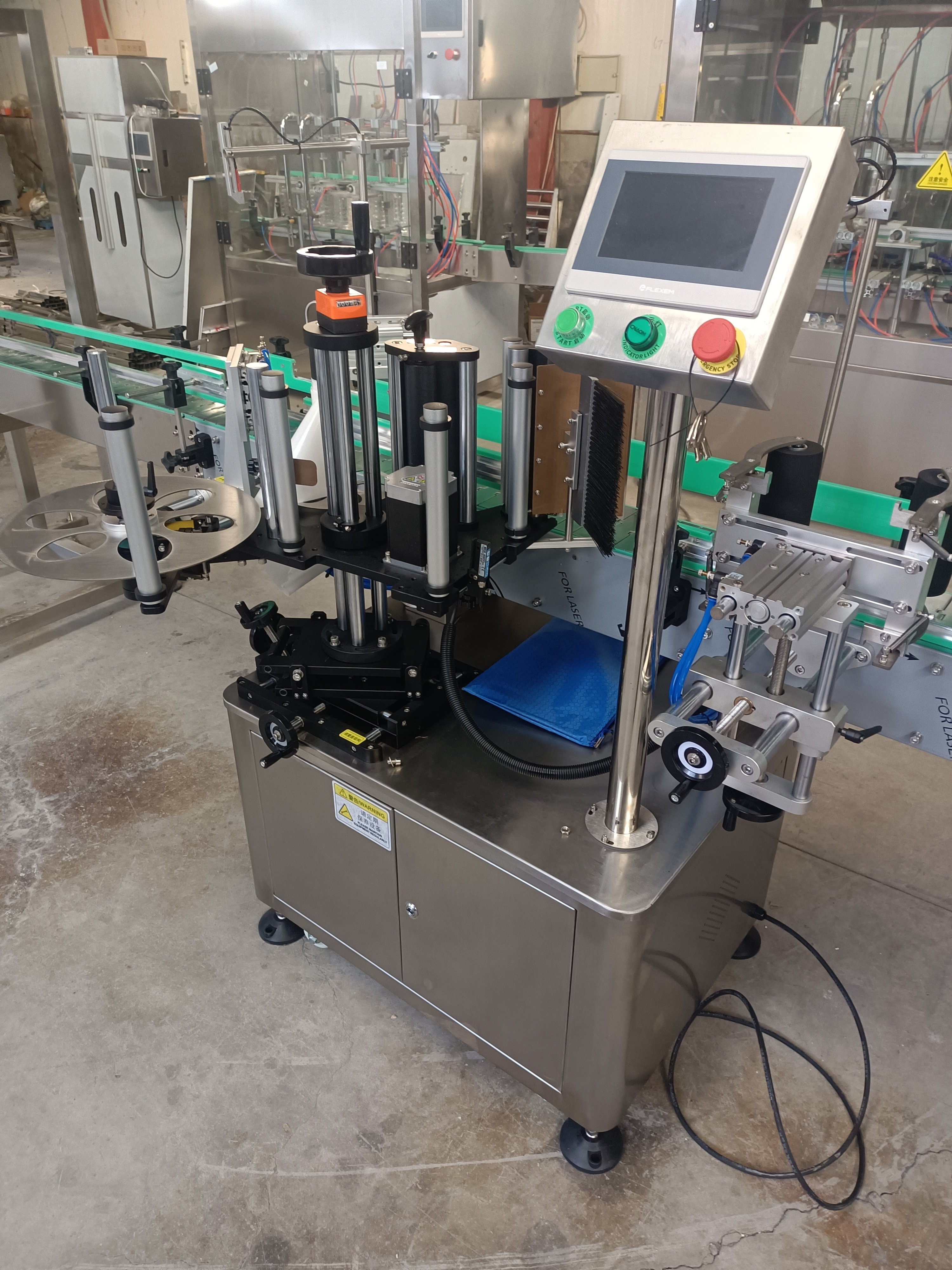 Fully Automatic Desktop Oil Filling Machine 6 Nozzles High-Accuracy Electric Servo-Driven Shampoo Glue Other Filling PLC