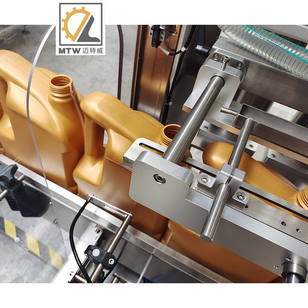 MTW Automatic High Viscosity Liquid Antifreeze Lubricant Engine Oil Filling Machine