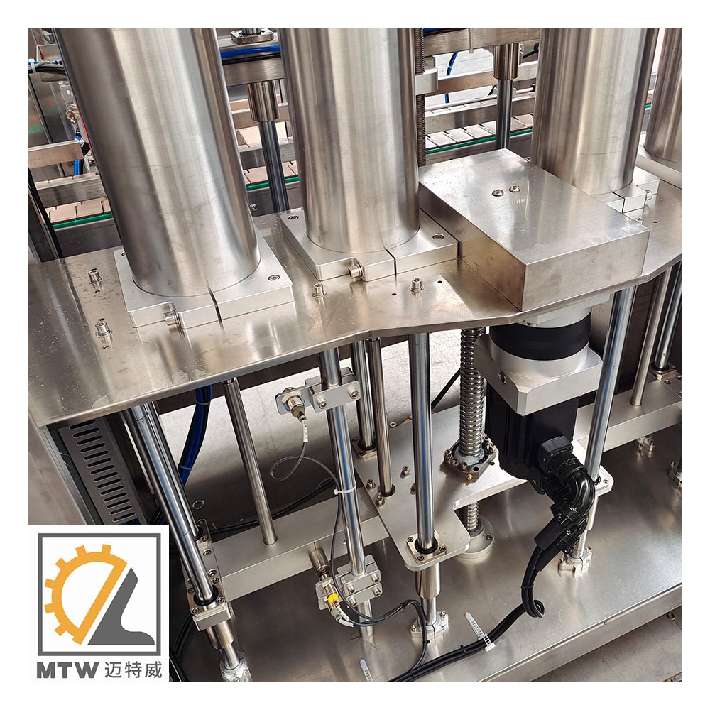MTW Automatic High Viscosity Liquid Antifreeze Lubricant Engine Oil Filling Machine