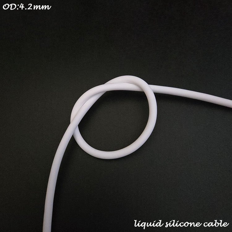 Skin Friendly Q Elastic Soft Antifreezing Liquid Silicone Ios PD 27w USB C to 8 Pin Cables