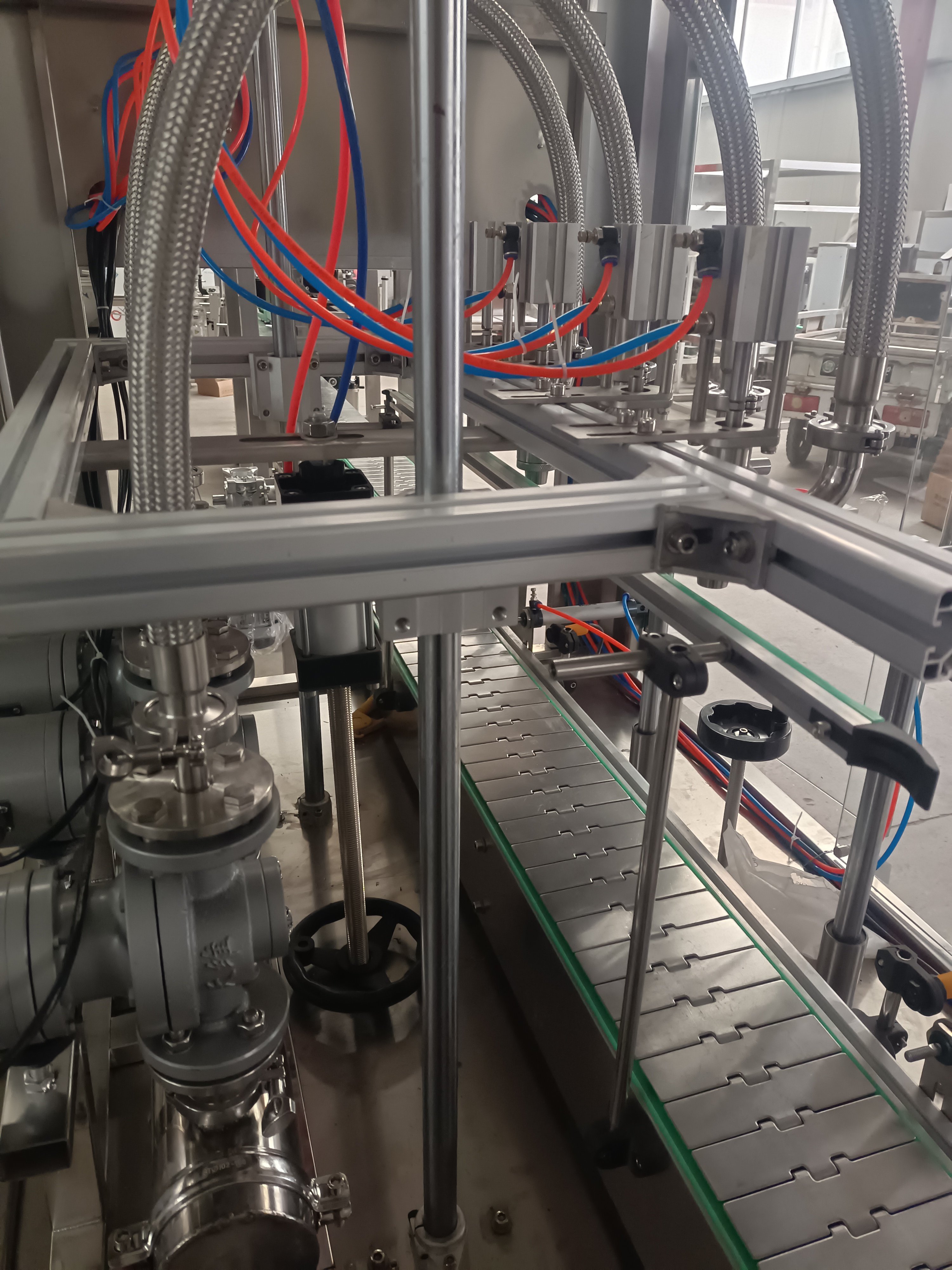 Full Automatic Olive Oil Cream Filling Machine Glass Plastic Bottles Chemical Liquid Production Packing Line PLC Gear Bearing