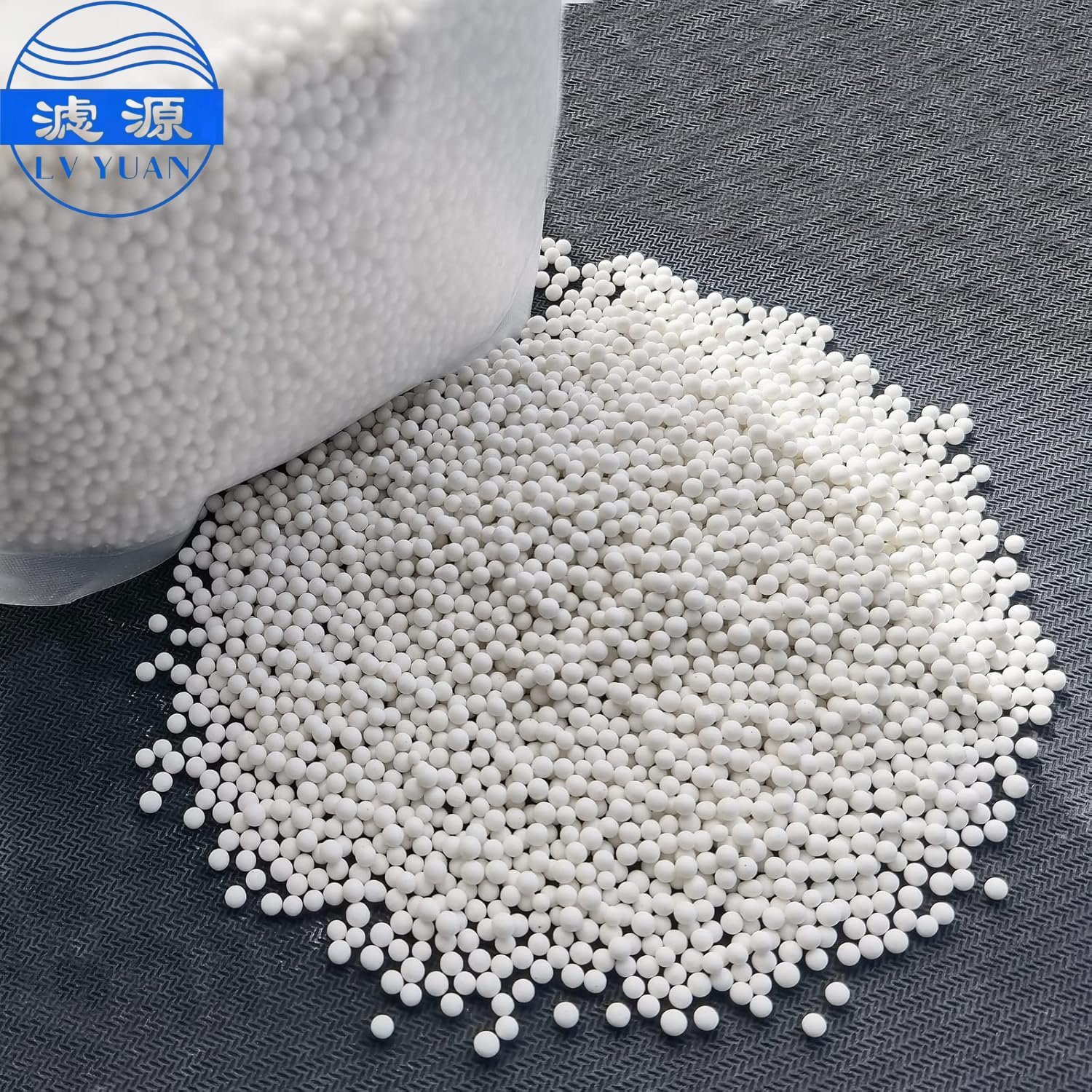 Spot Desiccant for Dihydrate Light Ball Dehumidification Bag Desiccant for Calcium Chloride