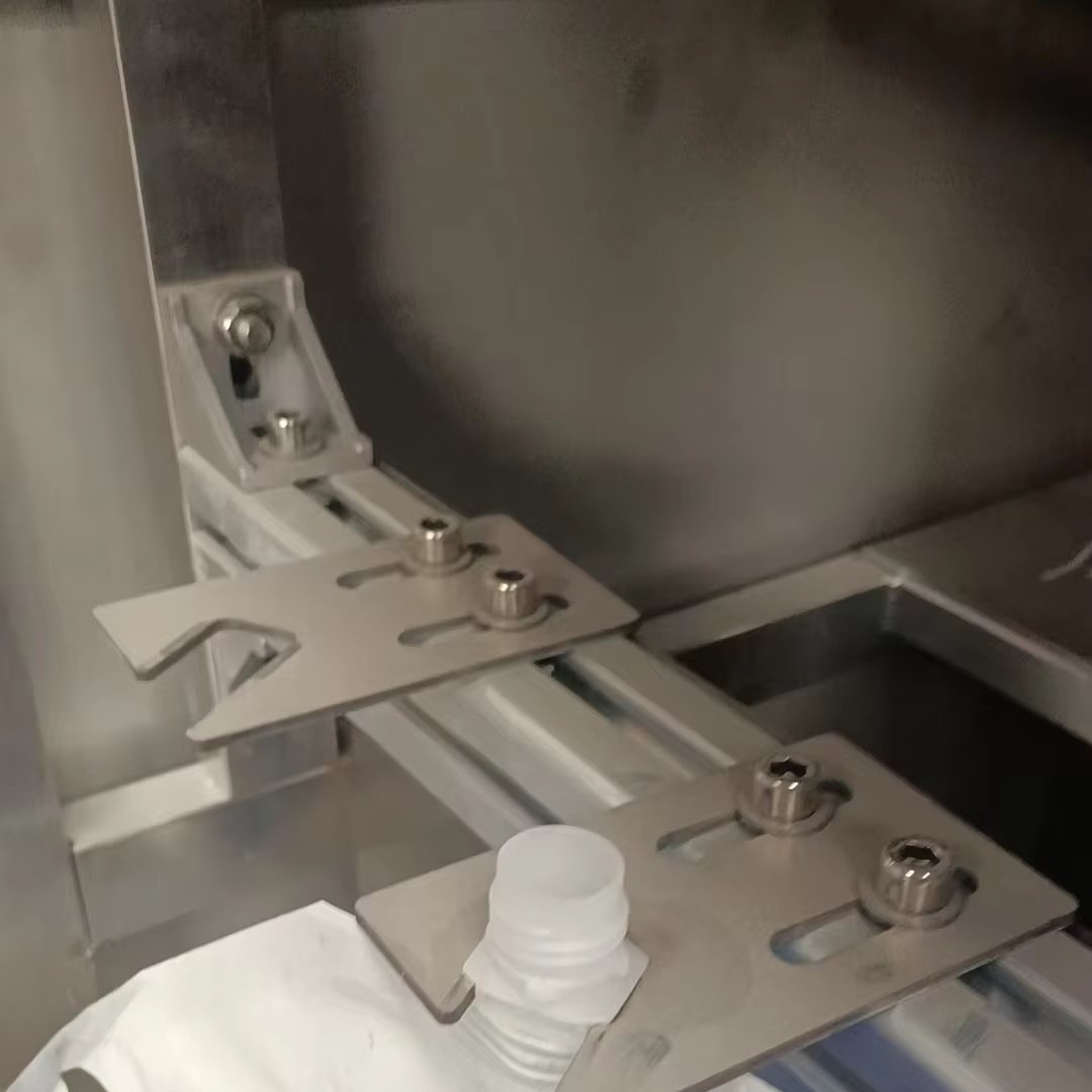 Energy Saving High Speed Automatic Spout Pouch Filling & Capping Machine for Juice and Paste for Plastic Doypack Packaging