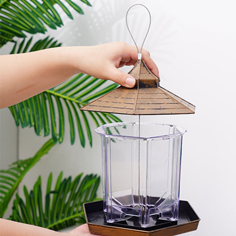 Gold Outdoor Hanging Bird Feeder Foldable Garden Bird Feeder with Sun Protection and Antifreeze Cage Plastic Automatic Features