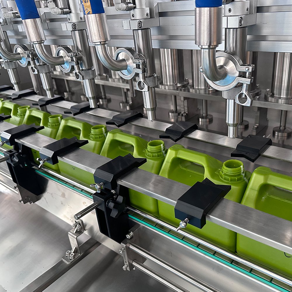 Automatic Motor Oil Filling Machine Manufacturer