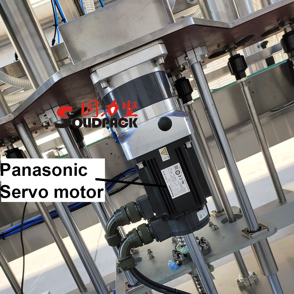 Solidpack Gas Treatment Antifreeze Fluid Full Automatic Servo Motor Oil Filling Machine Bottling Plant