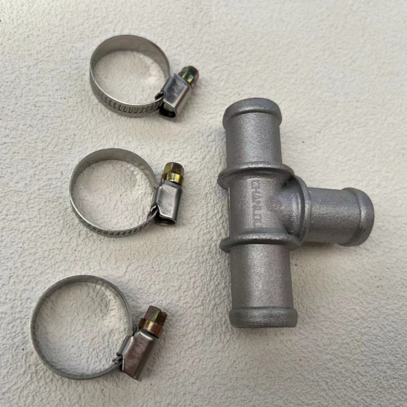 Chrysler 300C Warm air Hose Antifreeze Three-way Hose 12-15 Years Applicable 04596755AE 04596755AB