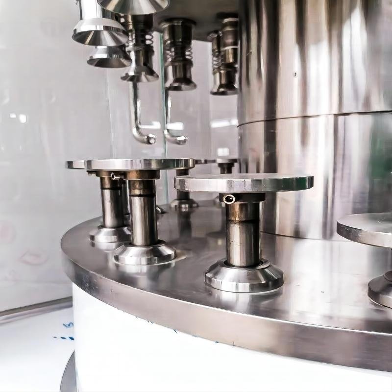 Full Automatic 5 Liter Jerrycan Engine Coolant Liquid Filling Machines Antifreeze Filling Machine Wholesale