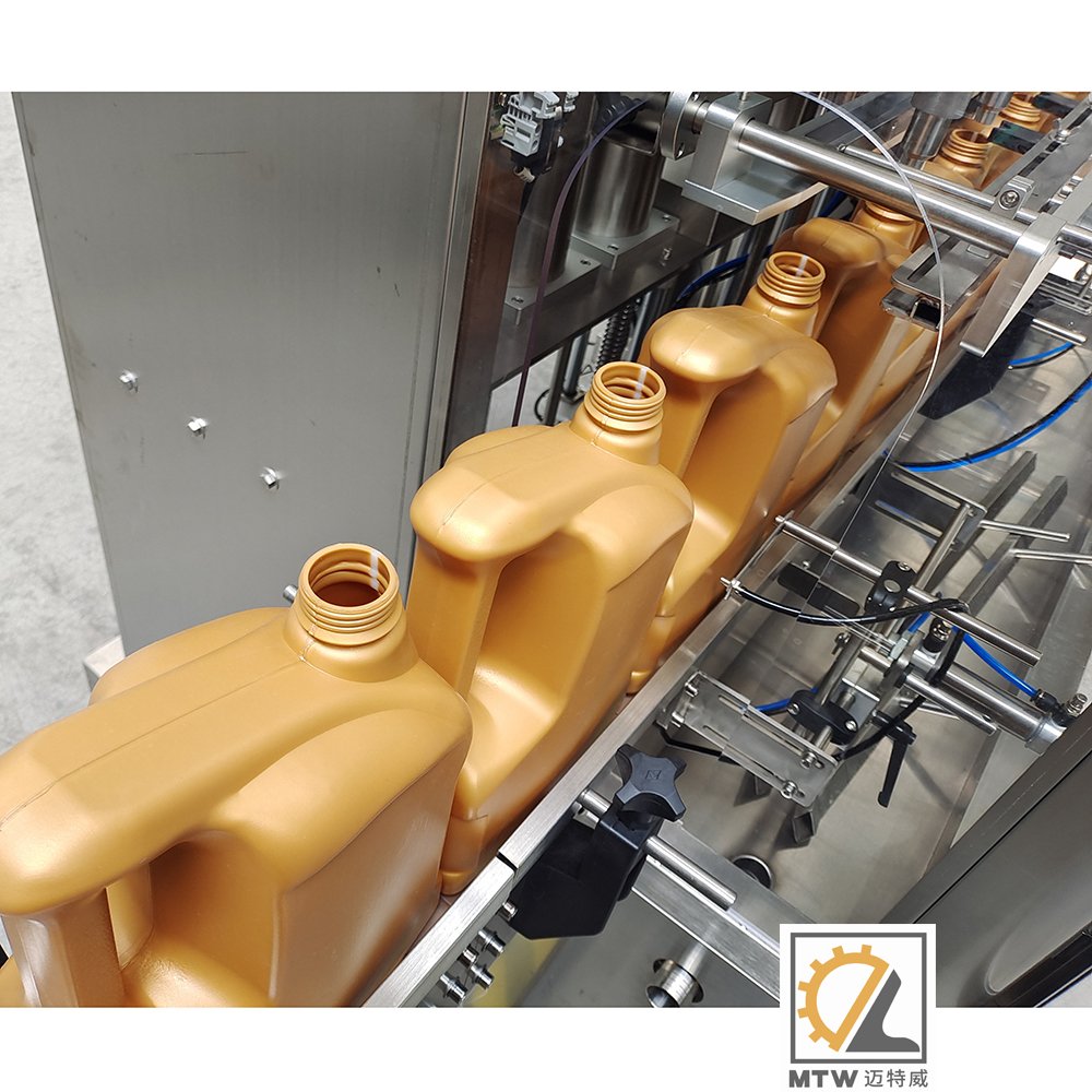 MTW Automatic Volumetric Liquid Bottle Engine Lube Motor Oil Filling Machine
