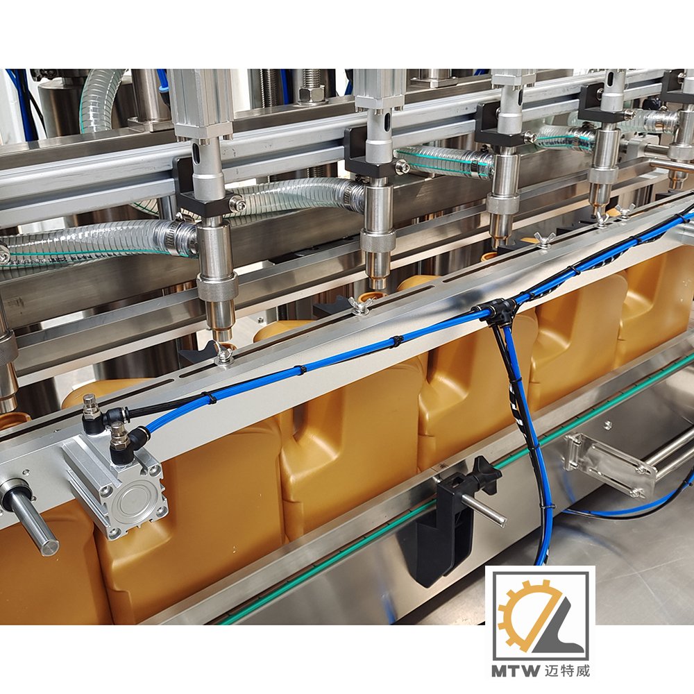 MTW Automatic Volumetric Liquid Bottle Engine Lube Motor Oil Filling Machine