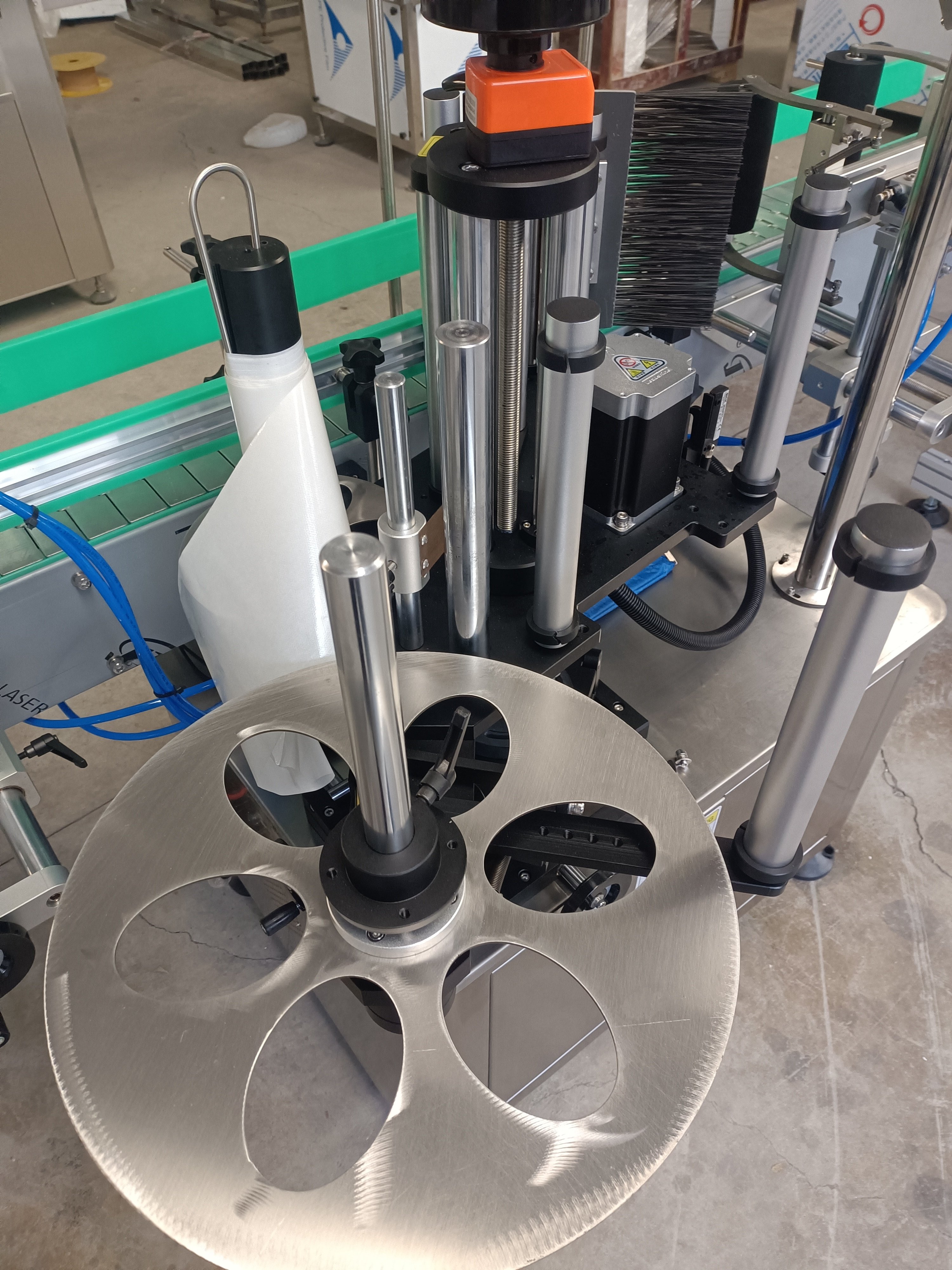 Automatic Vegetable Cocoa Beans Edible Oil Filling Machine Palm Oil Bottling Production Line PLC Beverage Shampoo Core Machinery
