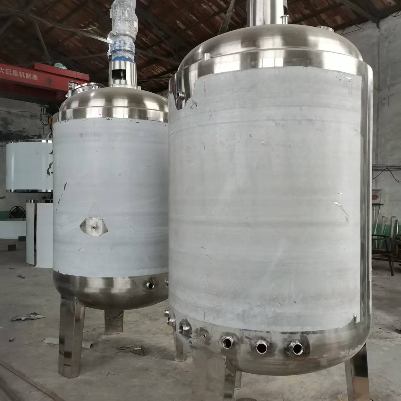High Pressure Chemical Blending Mixing Tank with Pressure Vessel for Carbonated Beverage Processing and Mixer