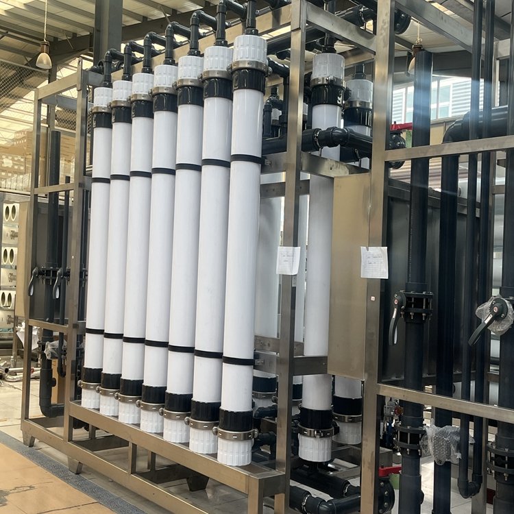Chemical Machinery & Equipment 5-50L Liquid Glass Water Automotive Antifreeze Detergent Line Weighing Liquid Filling Machine