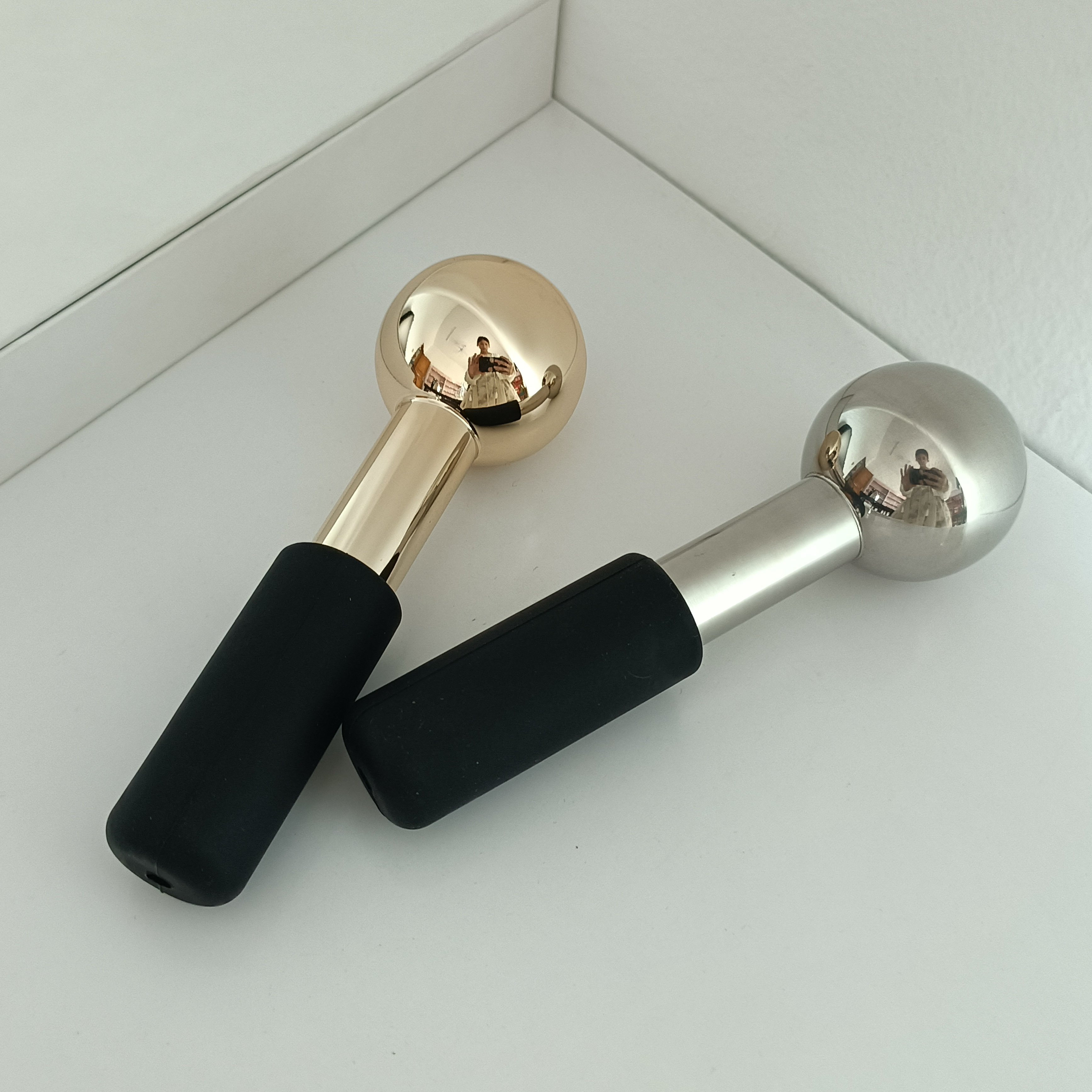 Luxury Portable Facial Cryo Ice Globes Stick Skin Beauty Cryotherapy Durable Custom Cosmetic Cold Massage Roller Ball