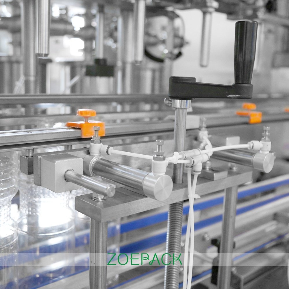 Automatic 2L 3L 5L 10L Antifreeze Filling Lube Oil Filling Machine Manufacturer