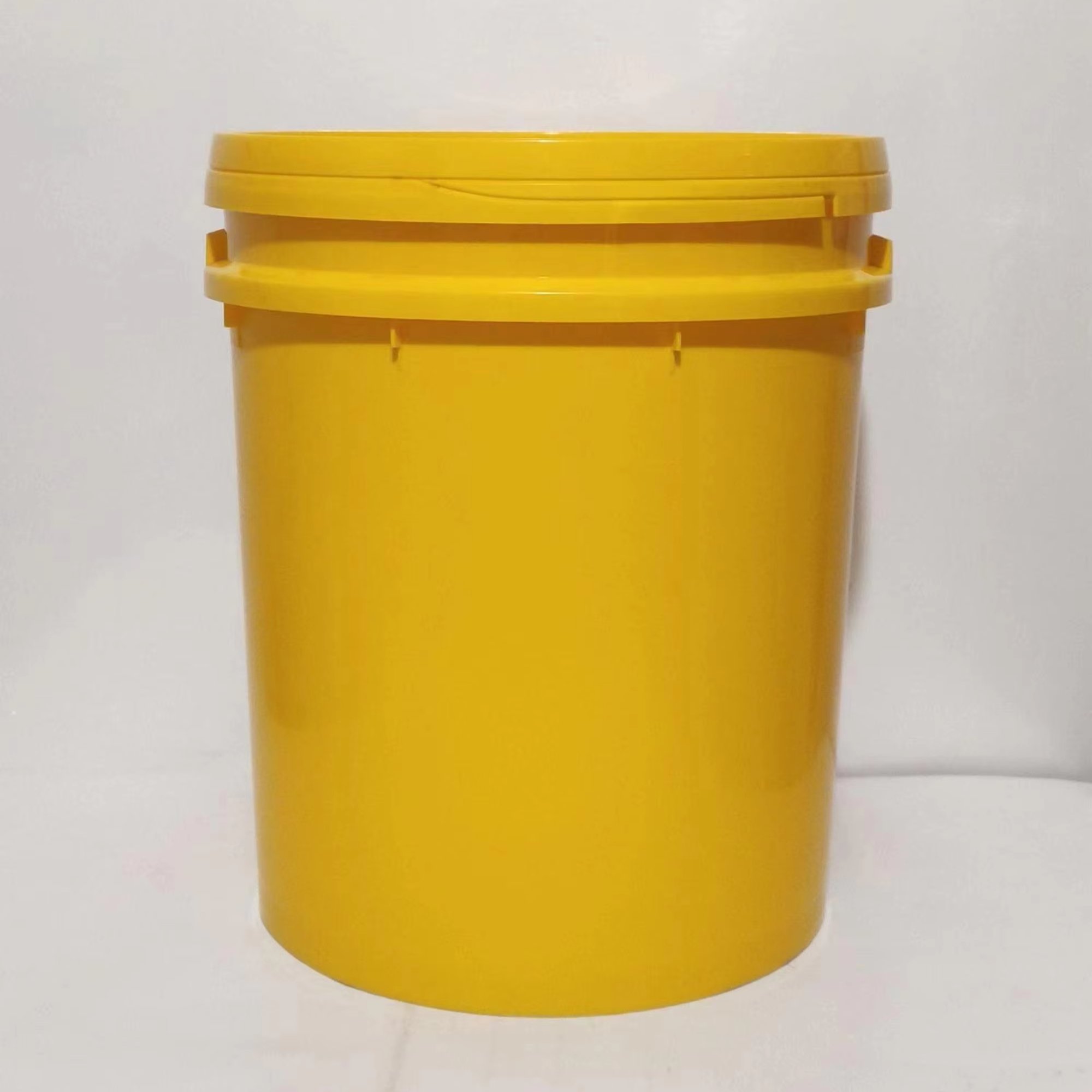 16 Liters Lubricating Oil Antifreeze Solution Special Purpose Bucket New Material Thickened Sealing Good Plastic Oil Drum