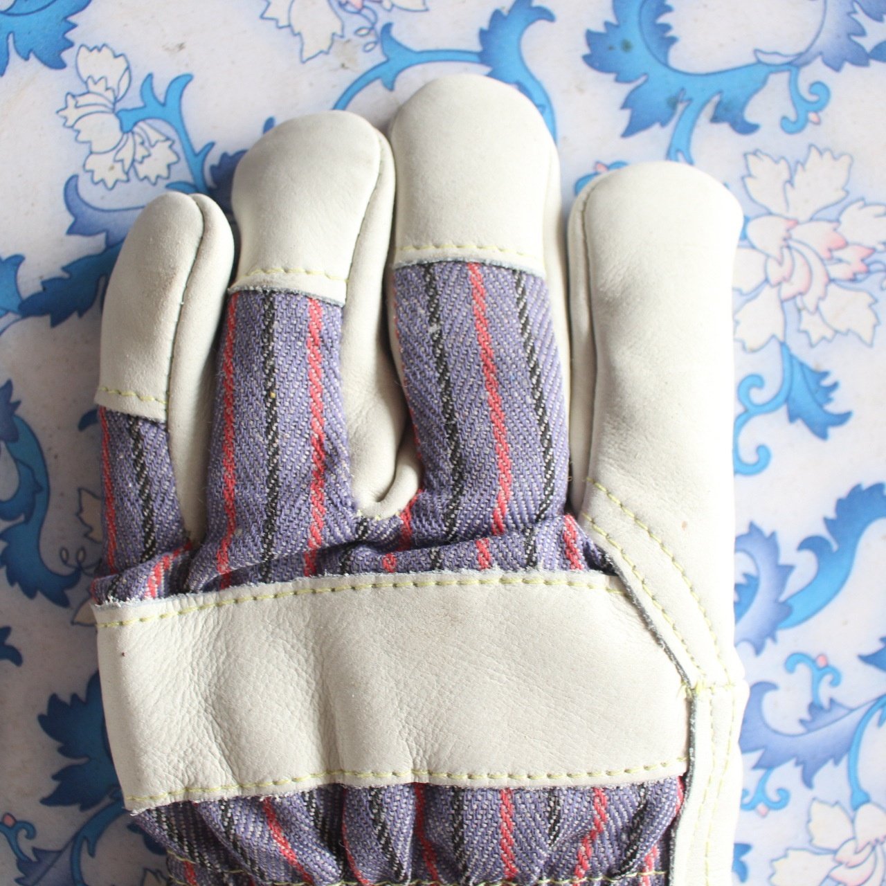 Outdoor Fishing Boats Antifreeze Low Temperature Resistant Cold Liquid Nitrogen Proof Leather Gloves
