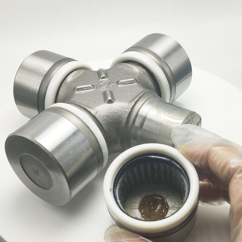 High Load GUM-75 Universal Joint Cross Bearing 31.78*102mm GUM Series Auto Spare Parts
