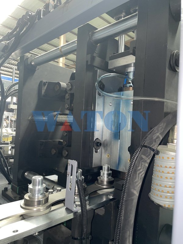 ECO-2L Low Price Bottle Making Machine Auto Manufacturing Machine