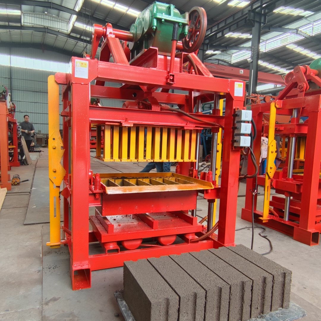 Low Maintenance Cost High Efficient Semi Automatic Hollow Block Solid Block Interlocking Block Making Machinery