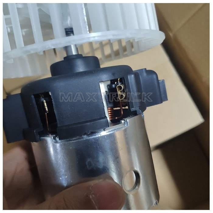 MAXTRUCK Good Quality Truck Spare Parts 0130101616 0038300508 Fan Motor for Mercedes Actros