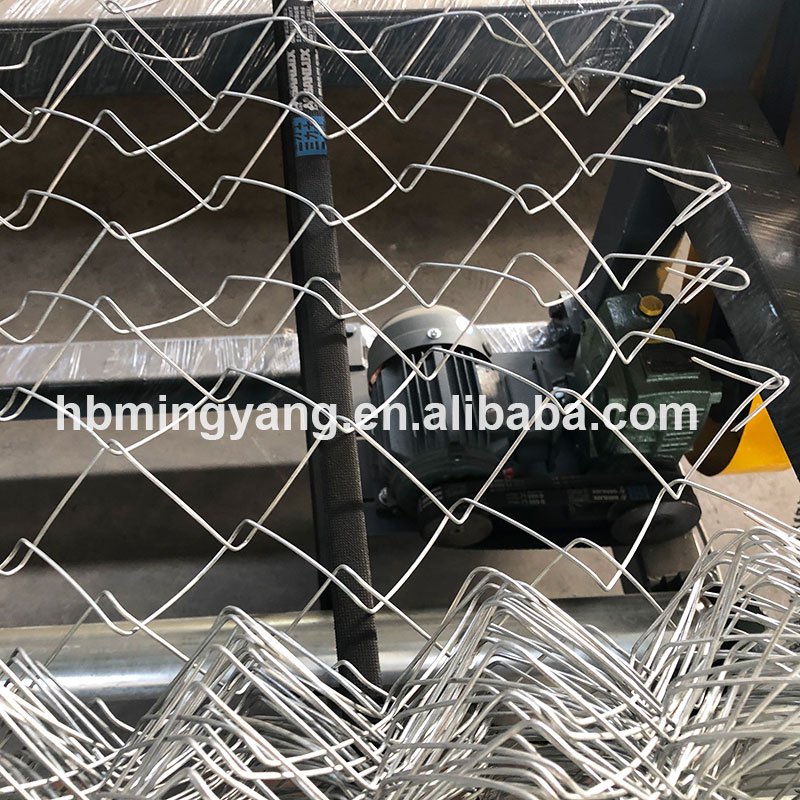 China Supplier PLC Control Double Wire Chain Link Fence Machine Diamond Mesh Wire Making Machines