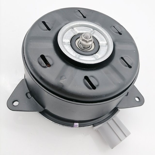 Auto Car Parts Cooling Fan Motor 16363-0t040 for YARIS VIOS 2008-2013