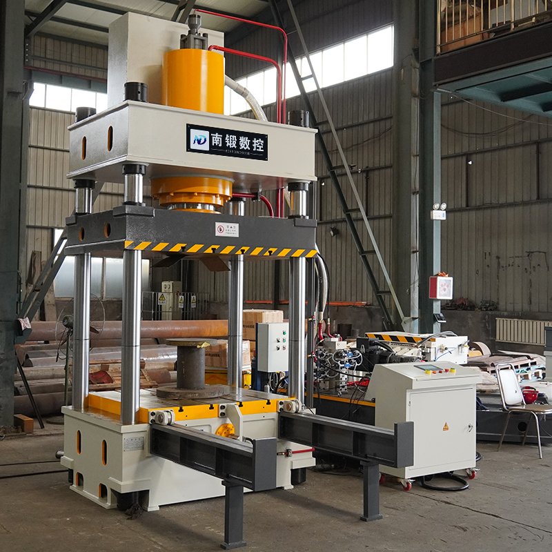 NADUN 315 Ton Four-column Hydraulic Press Machine with Movable Table